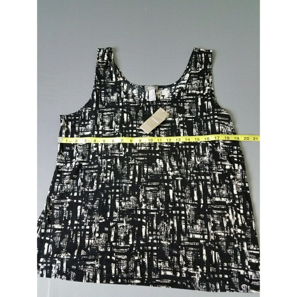 Chicos Black and White Tank NWT - Picture 3 of 5